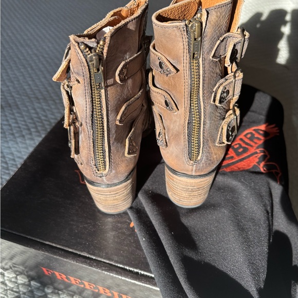 Freebird Citadel Women's Leather Ankle Boots - Picture 2 of 6